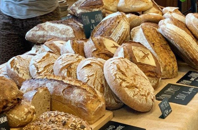 Le marché du pain au Québec : entre artisans, industriels et influence française